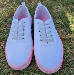 Old Navy Kids Shoes in White and Pink